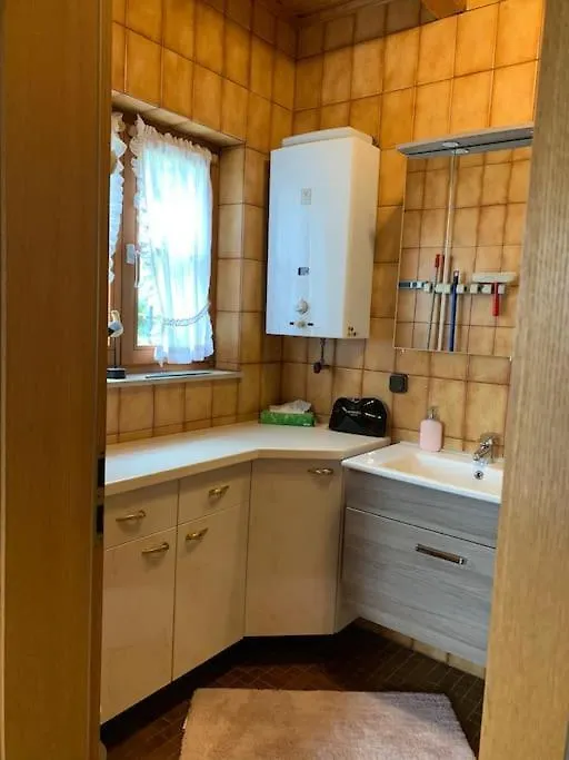 Freistehender Bungalow In Marktbreit In Traumlage Mit Grossem Garten 0*,