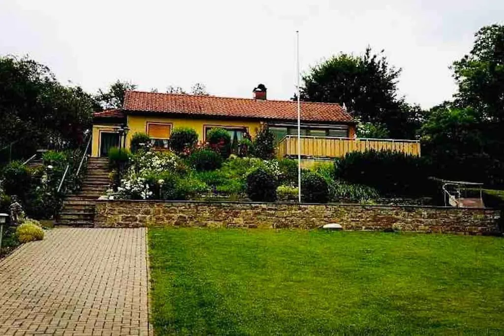 Freistehender Bungalow In Marktbreit In Traumlage Mit Grossem Garten Germany