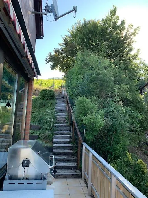 Freistehender Bungalow In Marktbreit In Traumlage Mit Grossem Garten 0*,
